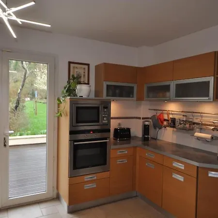 Holiday home Maison A La Campagne Proche Couilly-Pont-aux-Dames